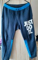 Biete diese Nike Jogginghose  Gr M an Berlin - Lichtenberg Vorschau