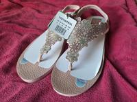 Neue Sommersandalen von Skechers in rosè Größe 41 Sachsen - Freiberg Vorschau