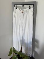 Leinenhose Hose weites Bein weiß Leinen Gr. 27 Curve love Bayern - Waldmünchen Vorschau