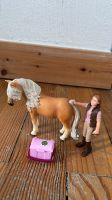 Schleich Horse Club Pferdepflegerin mit Island Pony Stute (41431) Saarland - Mandelbachtal Vorschau