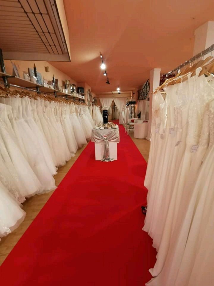 1000 Brautkleider aus Tüll - Vintage - A-Linie in allen Größen in Herborn