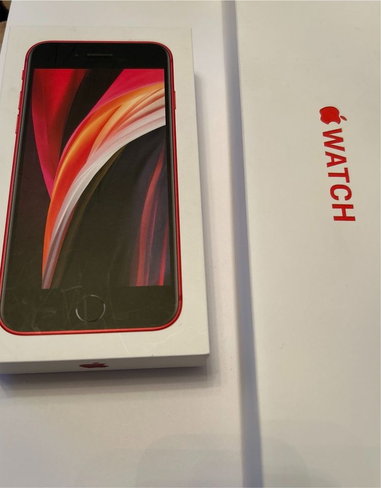 iPhone SE 128GB Red  Edition in Düsseldorf