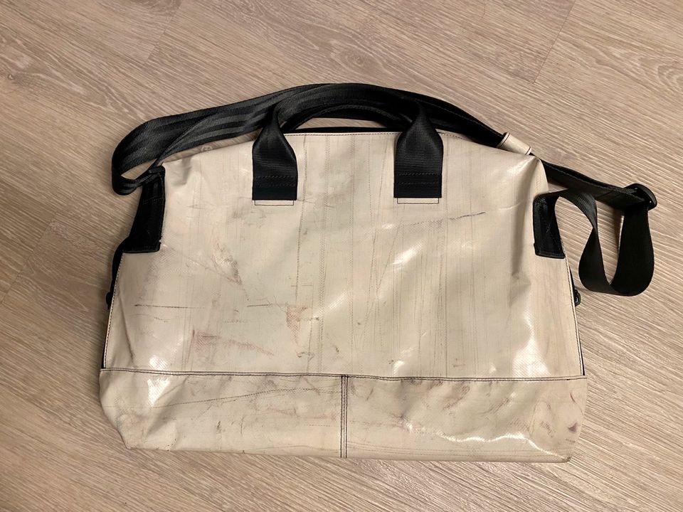 FREITAG / F302 ROY / LAPTOP BAG M in Tübingen