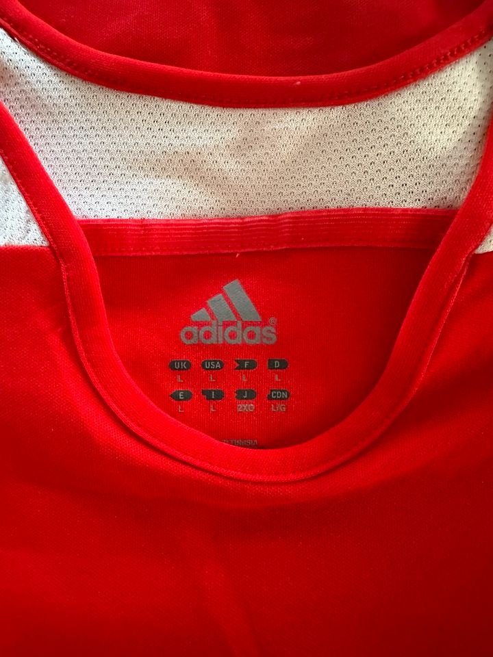 Benfica Lissabon Trikot Adidas rot L in Nürnberg (Mittelfr)