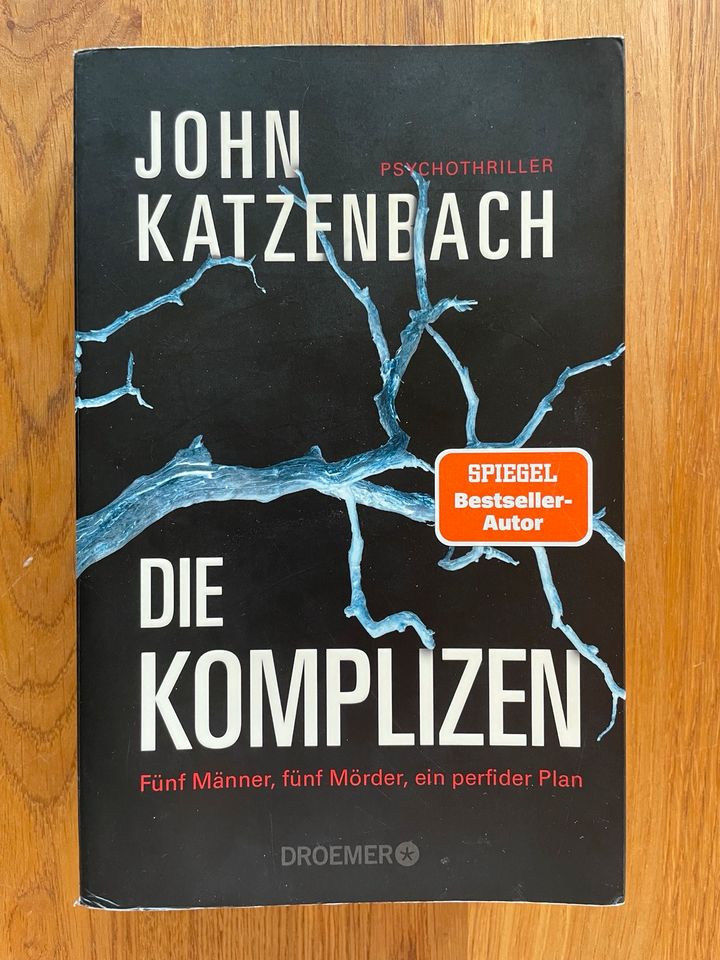 Psychothriller „Die Komplizen“ zu verschenken in Bonn