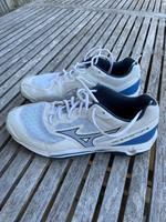 Handball Schuhe Hallenschuh Größe 42,5 Nordrhein-Westfalen - Senden Vorschau