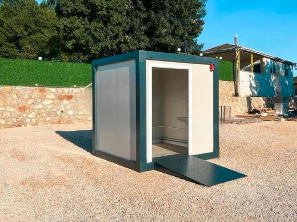 Behindertencontainer WC - Container | Sanitärcontainer | Toilettencontainer | 220cm x 220cm in Cuxhaven