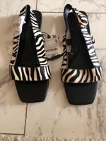 Zara Sandalen Schuhe Leder schwarz beige Essen - Rüttenscheid Vorschau