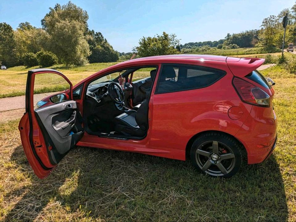 Biete Ford Fiesta st in Schwalbach