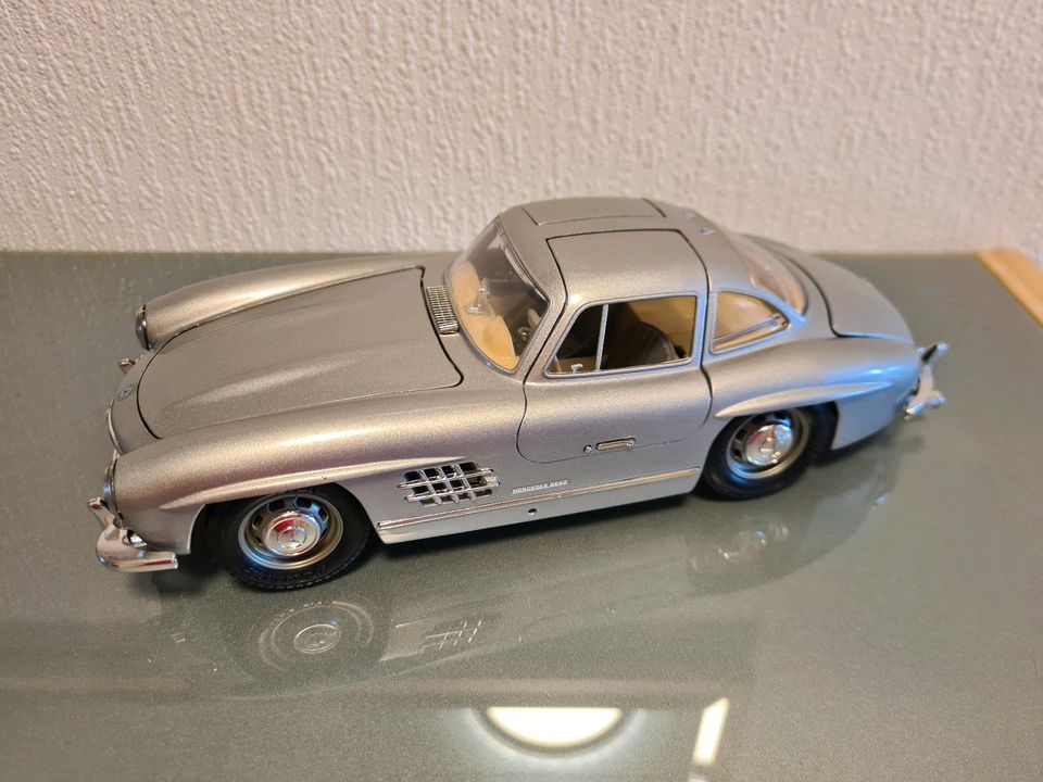 Mercedes Benz 300 SL BBURAGO in Dietfurt an der Altmühl