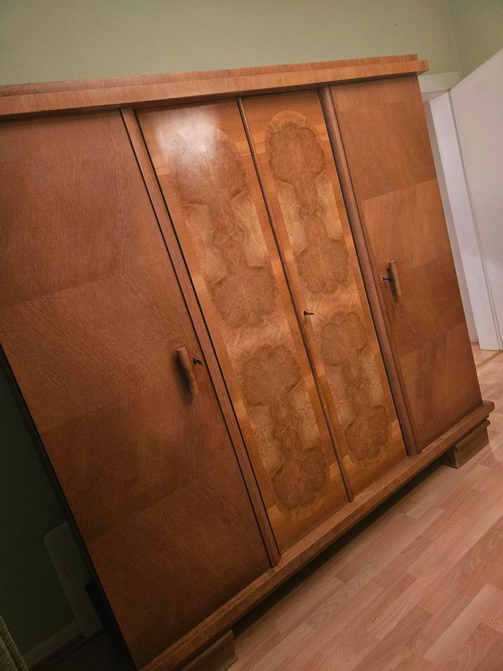 Kleiderschrank Holz Art Deco Vintage in Bonn