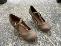 Sandalen von Esprit schlammfarben Bayern - Weisendorf Vorschau