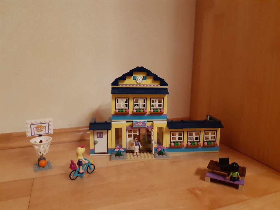 Lego Friends Heartlake Schule # 41005 in Schrozberg