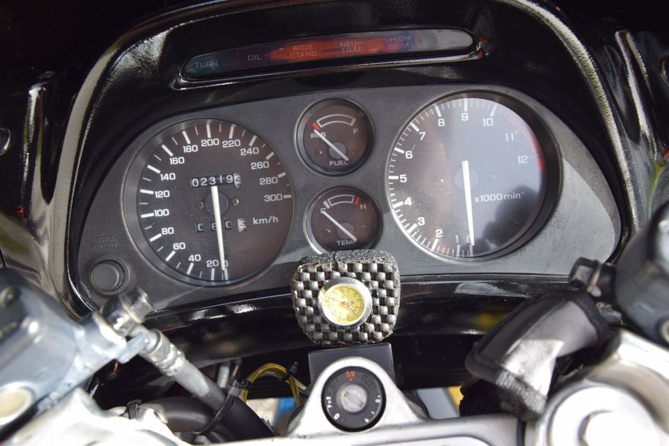Honda CBR 1000F SC24 in Ortenburg