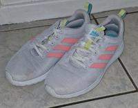 Adidas Turnschuhe Größe 40 Schleswig-Holstein - Puls Vorschau