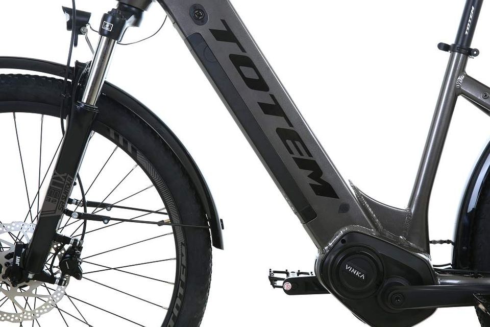 *NEU* TOTEM DELTA E-Bike Citybike Trekking in Potsdam