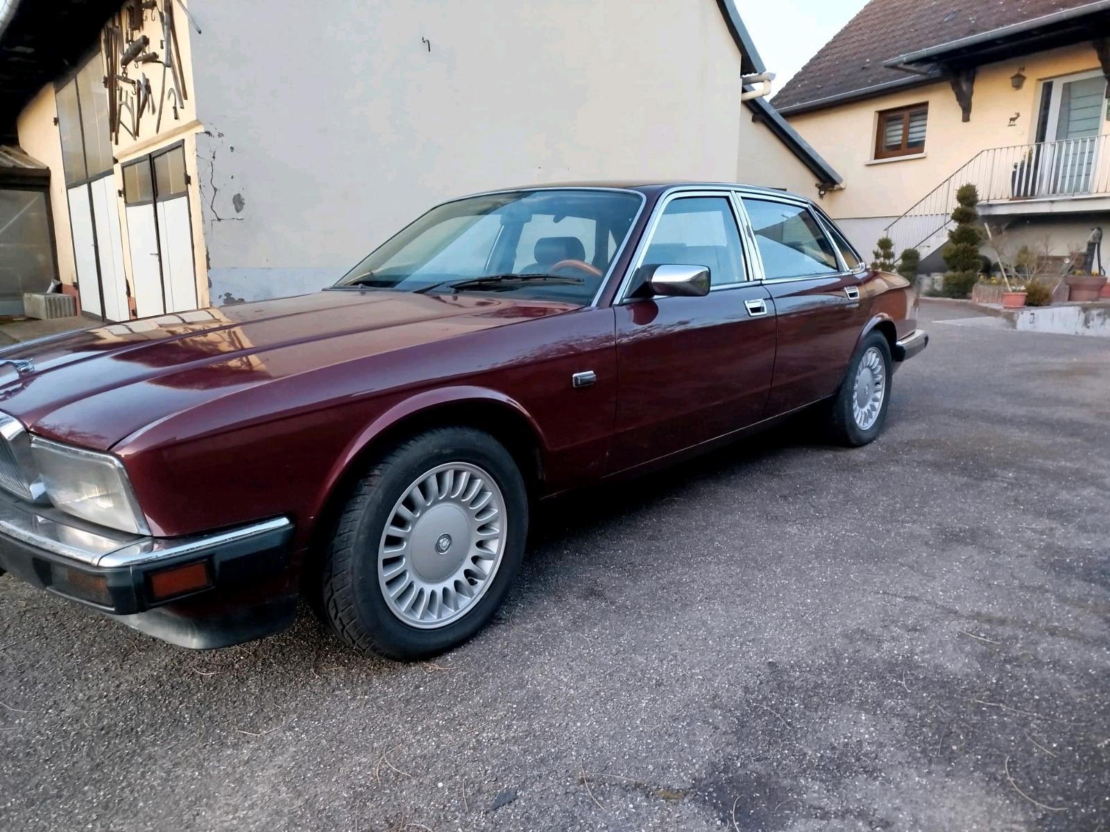 Abbildung des Autos JAGUAR XJ 40 , XJ6 Sover…