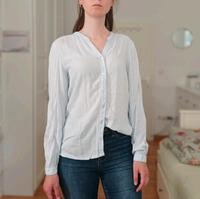 Hellblaue Bluse b. young 36 S Hemd Button Down Pastell Business Bayern - Volkach Vorschau