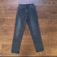 Jeans H&M schwarz Gr 134 slim fit, denim, Hose, Junge München - Bogenhausen Vorschau