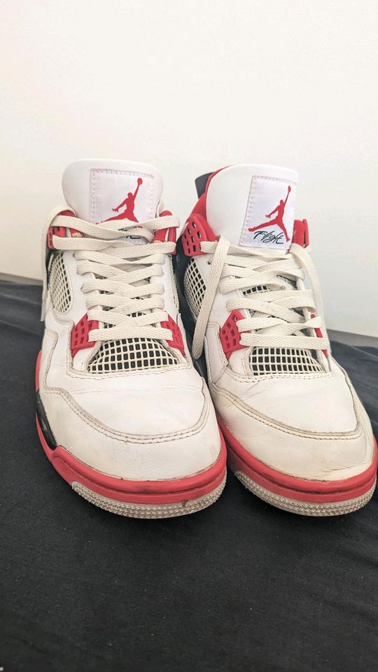 Nike Air Jordans 4 Fire Red. Größe 45. Rot. in Bochum
