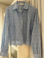 Süße cropped Bluse mit Lochstickerei Gr. 38 Essen - Essen-Werden Vorschau