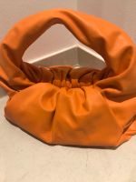 Original Bottega Veneta Shoulder Bag orange nagelneu Nordrhein-Westfalen - Eitorf Vorschau