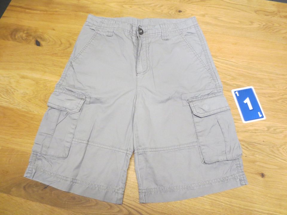 Shorts - kurze Hosen für Jungen Gr. 140, auch einzeln ab 1,-€ in Künzell