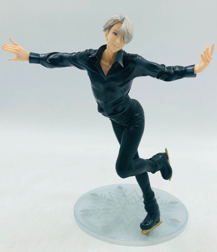 Yuri on ice Victor Nikiforov Figur 1/8 GEM manga anime Megahouse in Berlin