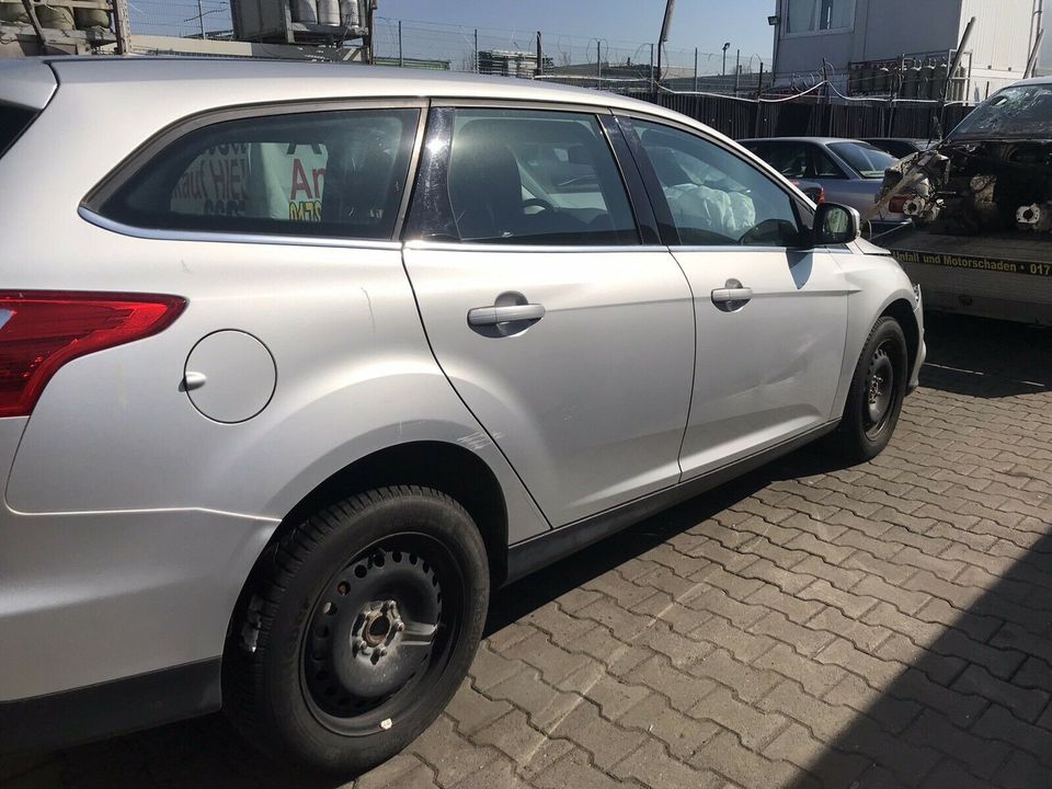 Ford Focus DYB Auto Teile Ersatzteile Gebrauchtteile in Köln