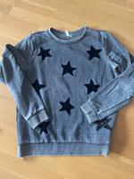 Q/S Oliver Pullover grau schwarz Sterne L Oberteil Schleswig-Holstein - Witzhave Vorschau