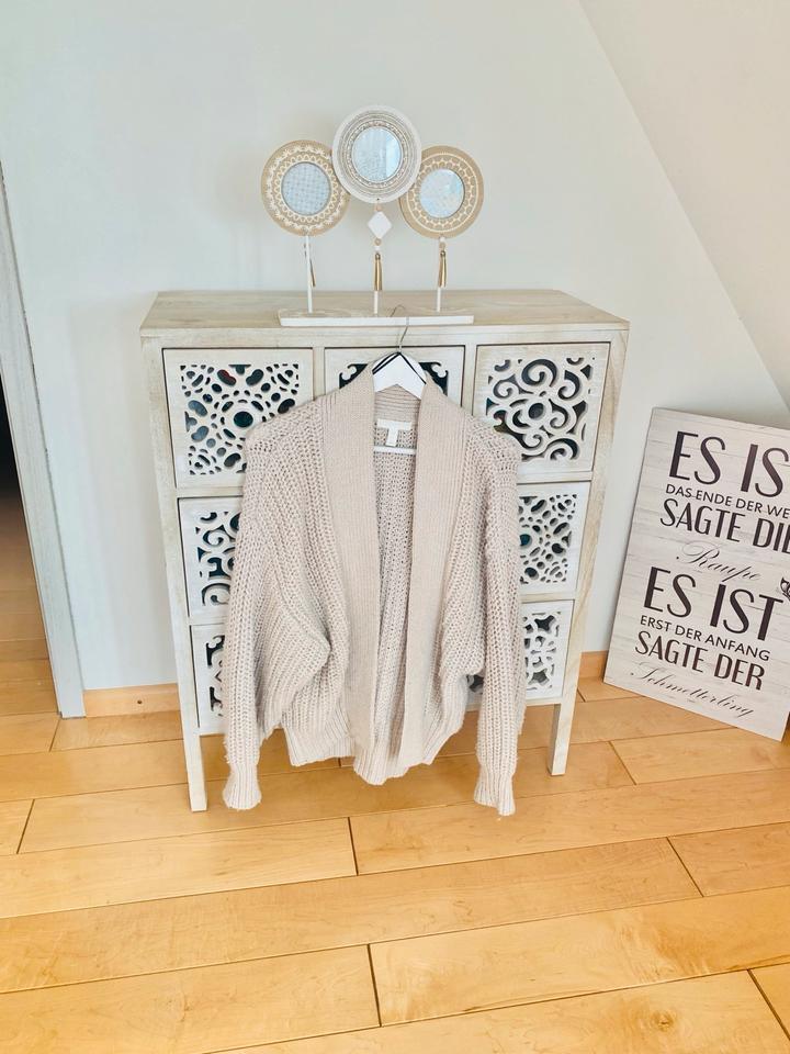 H&M * tolle grobe Strickjacke * helles beige * Gr. S/M * top in Syke