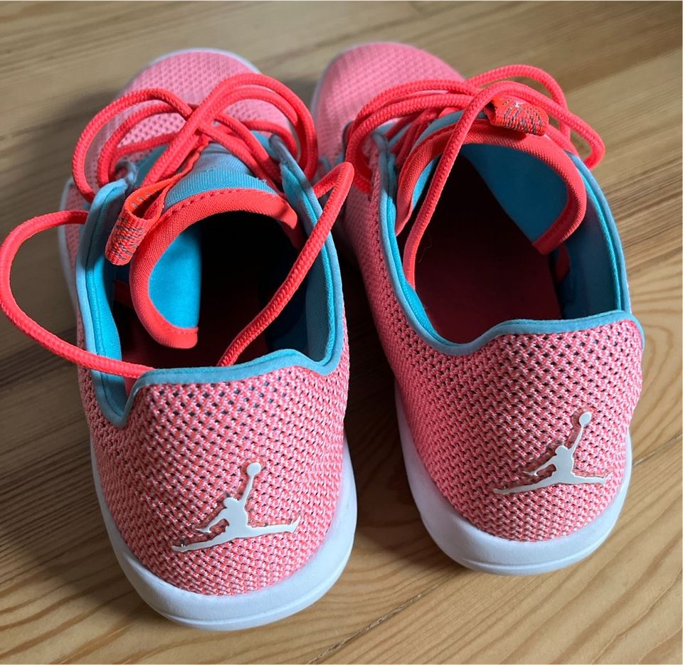 Air Jordan Eclipse Rosa Kids EUR 38 in Rheinstetten