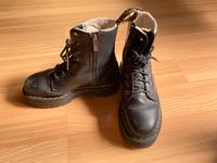 Dr. Martens Air Wair (Gr. 39) Hessen - Babenhausen Vorschau