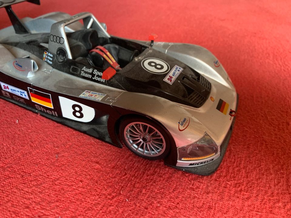 2x Audi Modell Le Mans 1:18 in Kamen