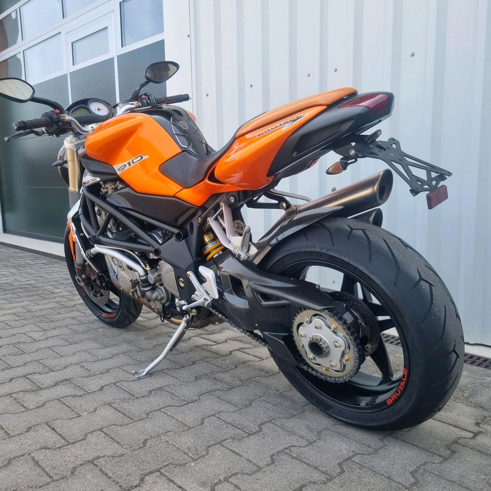 MV Augusta Brutale 910 910s Topzustand in Weißenfeld