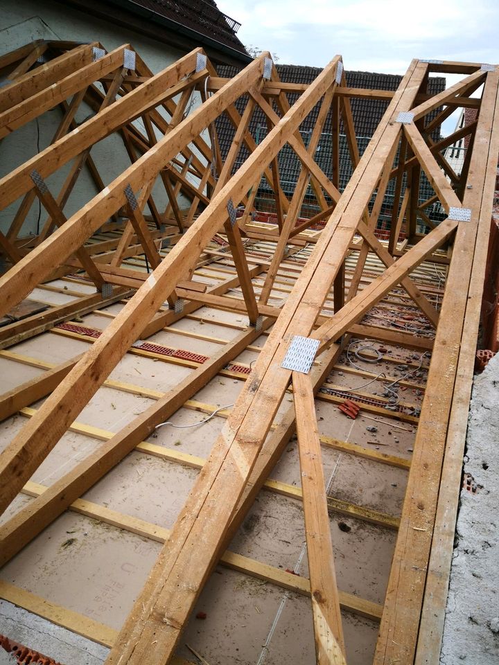 Holzbinder Dach Nagelplattenbinder ca. 10m x 5m (Grundriss) in Blaufelden