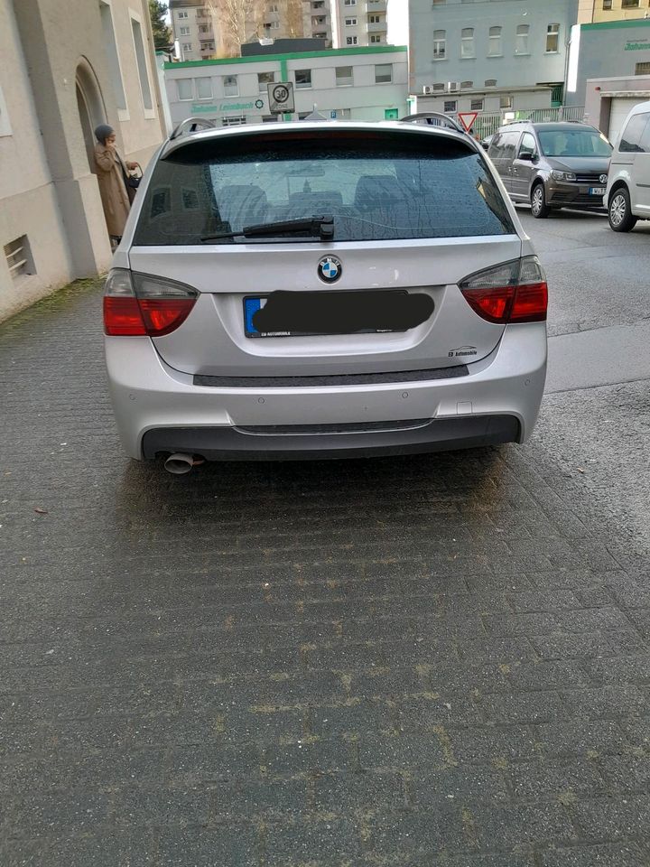 Bmw 318 i combi in Wuppertal