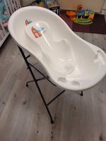 Babybadewanne mit Gestell und Einsatz Bayern - Mainaschaff Vorschau