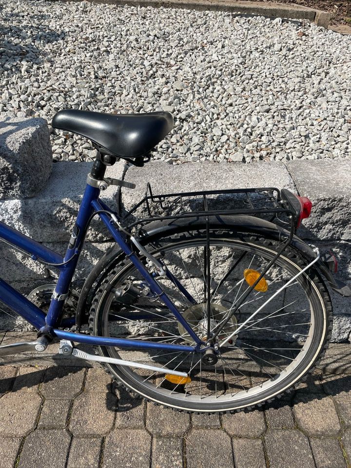 Damenfahrrad Fahrrad 26 Zoll blau Mädchenrad Mädchenfahrrad in Riegelsberg