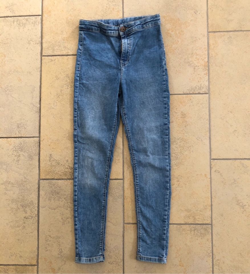 Jeans High waist von C&A Gr. 146 in Berngau