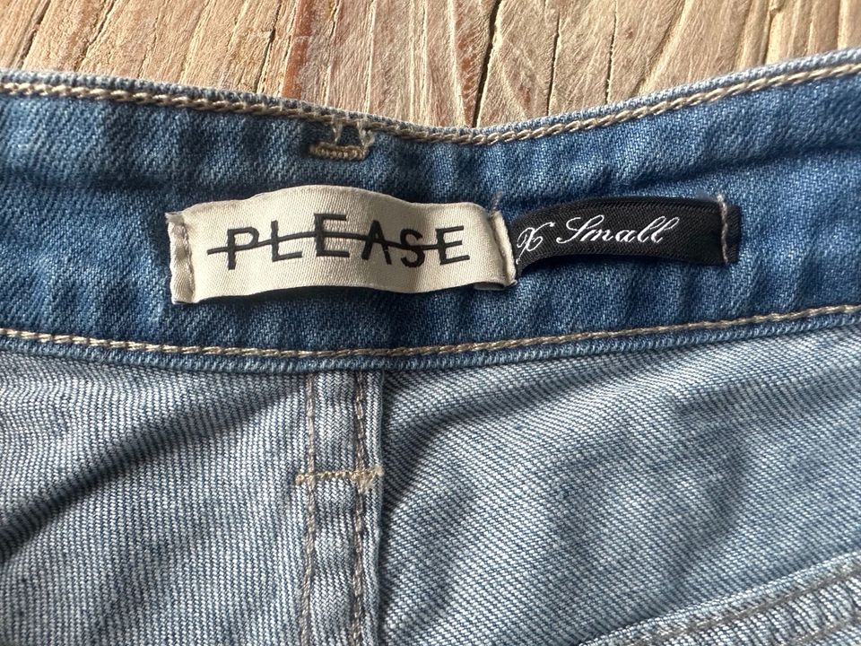 ♥️ Please Jeans Shorts blau xs - Neu in Hamburg