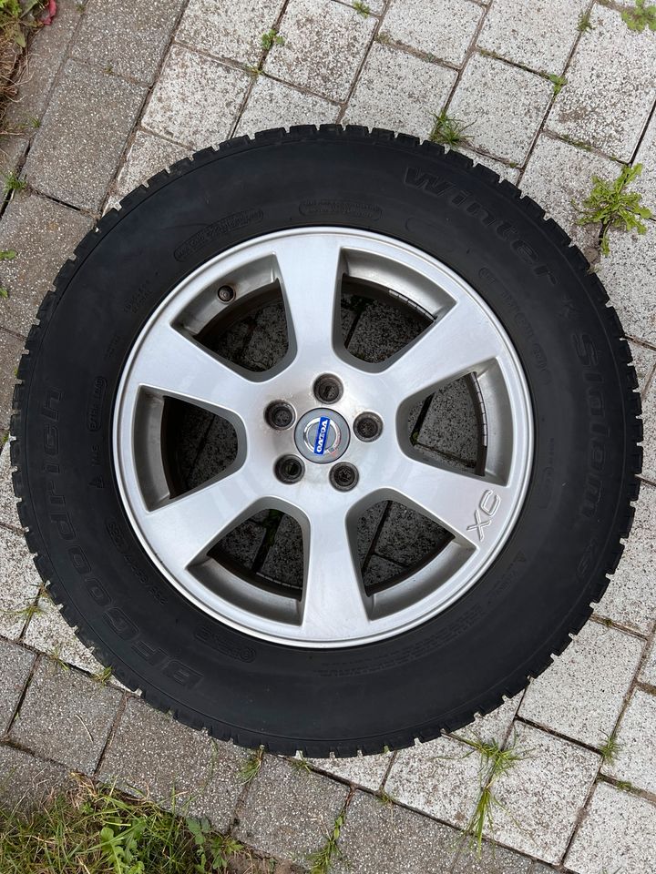 4x Winter Komplettautoreifen Orig 17“Alu Felge Volvo/ BF Goodrich in Rostock