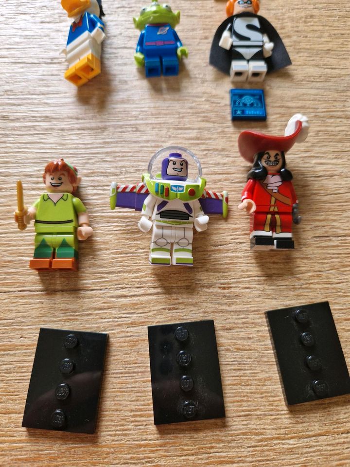 Lego disney Minifiguren buzz Peter pan hook Donald alien in Trier