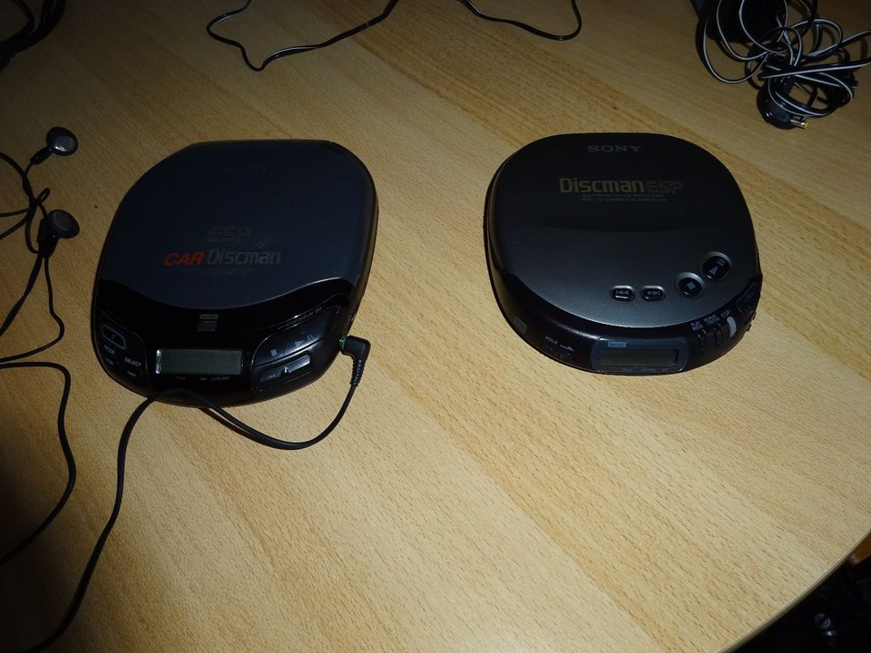 Sony Discman ESP D-245 + Sony Car Discman ESP+ Netzteile,Headsets in Geestland