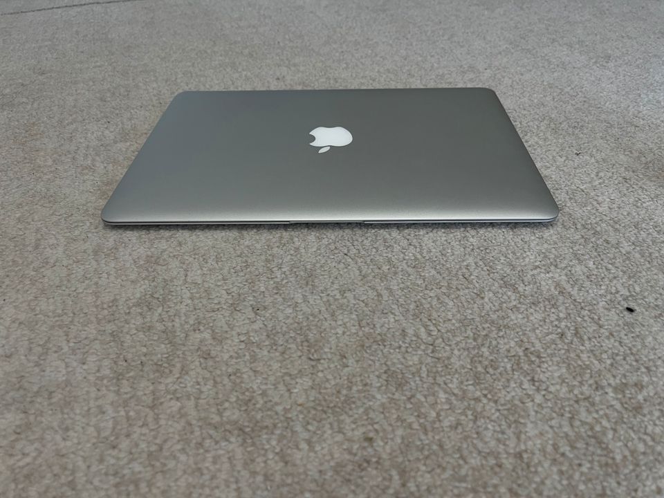 Apple MacBook Air A1466 (13,3 Zoll) 2013 256SSD 8GB Ram in Delmenhorst