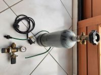 CO2 Flasche mit Druckminderer Dupla und elektr. Magnetventil Mülheim - Köln Dünnwald Vorschau