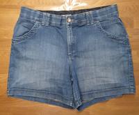 Lee kurze Stretch Jeans M 42-44 Rheinland-Pfalz - Ludwigshafen Vorschau