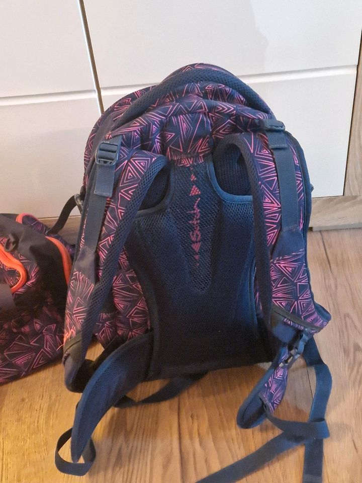 Satch Schultasche Rucksack mit Sporttasche Schulranzen in Bergneustadt