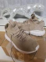 Adidas schuhe  zum verkaufen Niedersachsen - Wolfsburg Vorschau