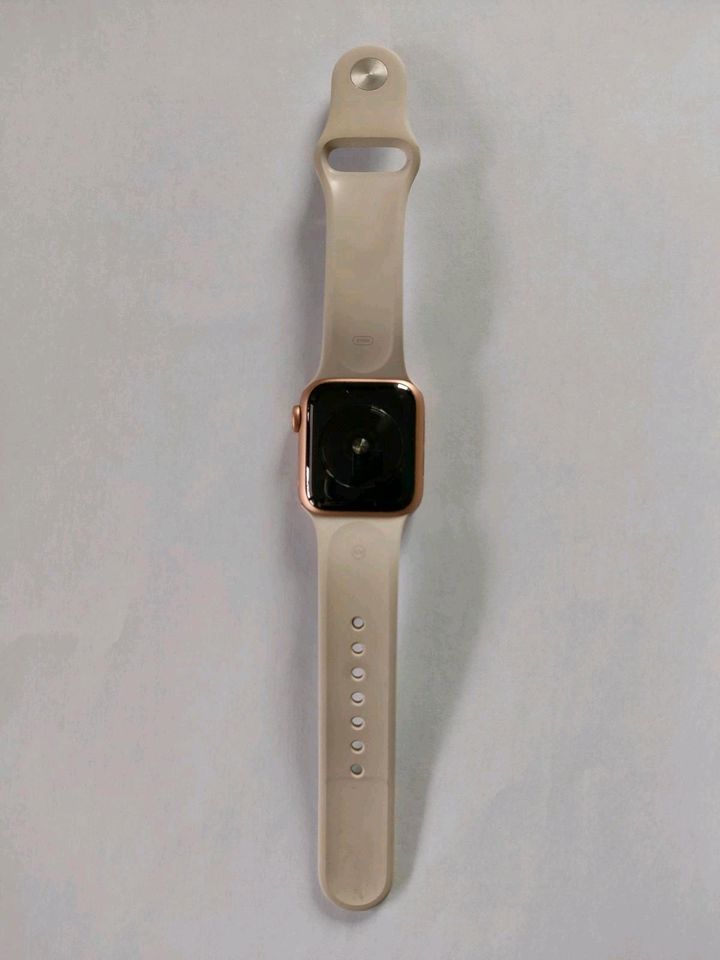 Apple Watch SE 40 mm in Wertheim